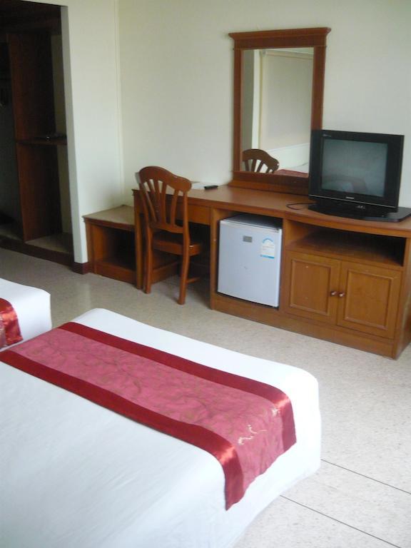 Hotel Morakot Twin Chumphon Zimmer foto