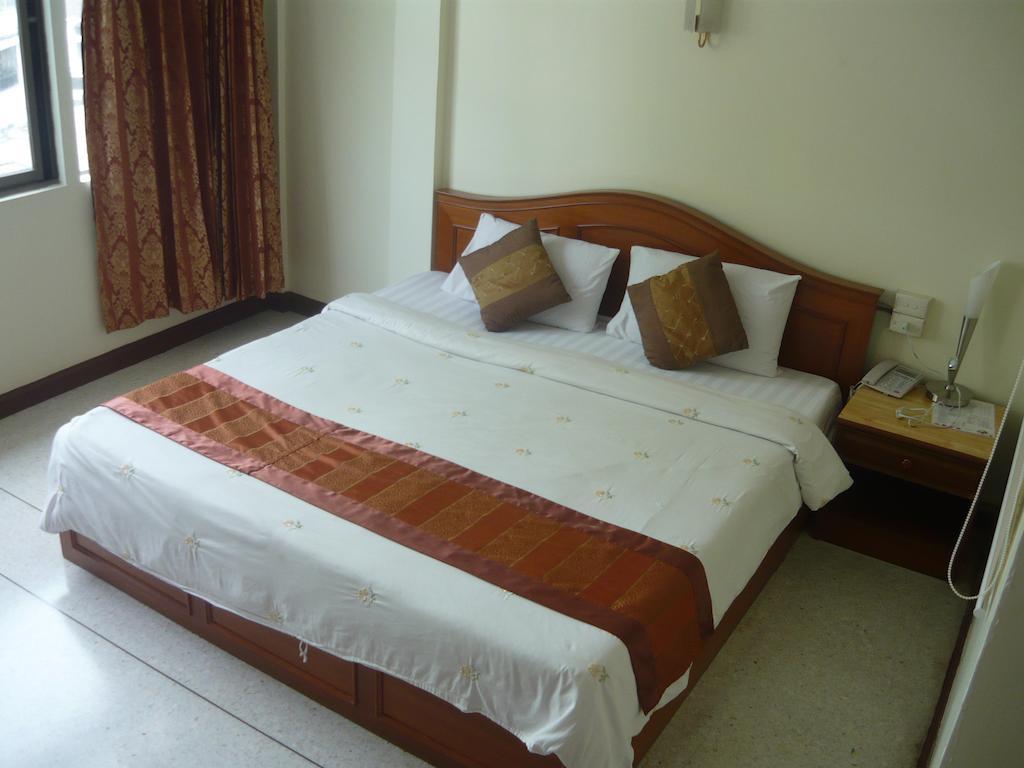 Hotel Morakot Twin Chumphon Zimmer foto